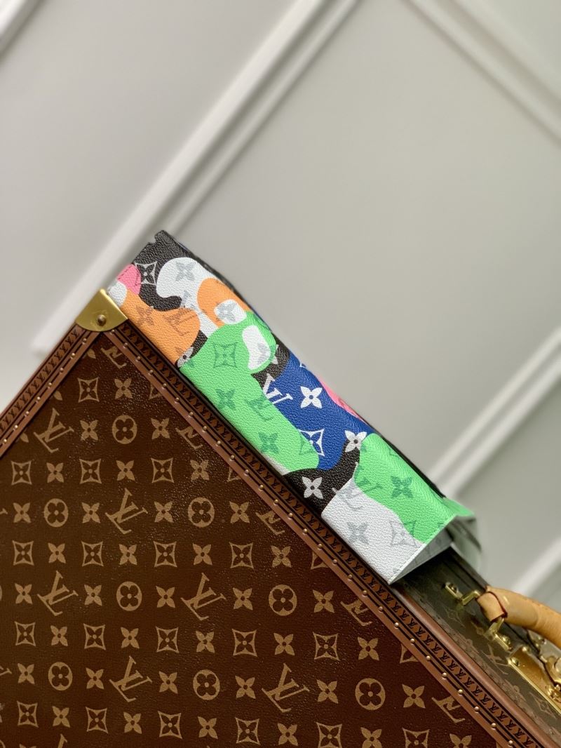 LV Clutch Bags